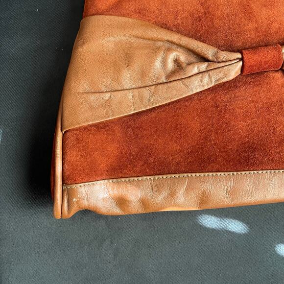 Vintage Tiberon Leathers Brown Suede & Leather Crossbody Purse Made in USA Bow - Picture 2 of 8